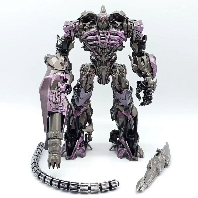 Baiwei TW-1028B Shockwave Action Figure (20 cm)