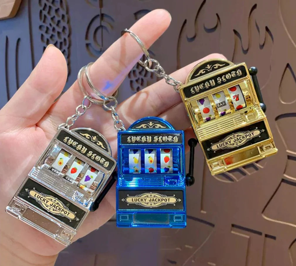 Casino Jackpot Machine Keychain with Spin Lever ( limited edition )