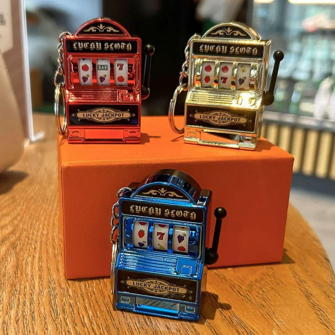 Casino Jackpot Machine Keychain with Spin Lever ( limited edition )