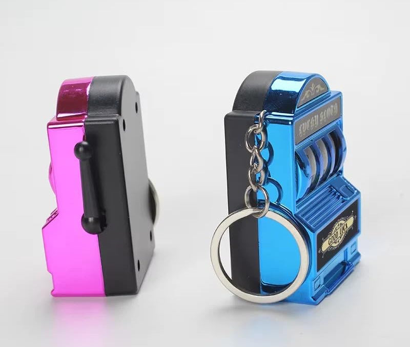 Casino Jackpot Machine Keychain with Spin Lever ( limited edition )
