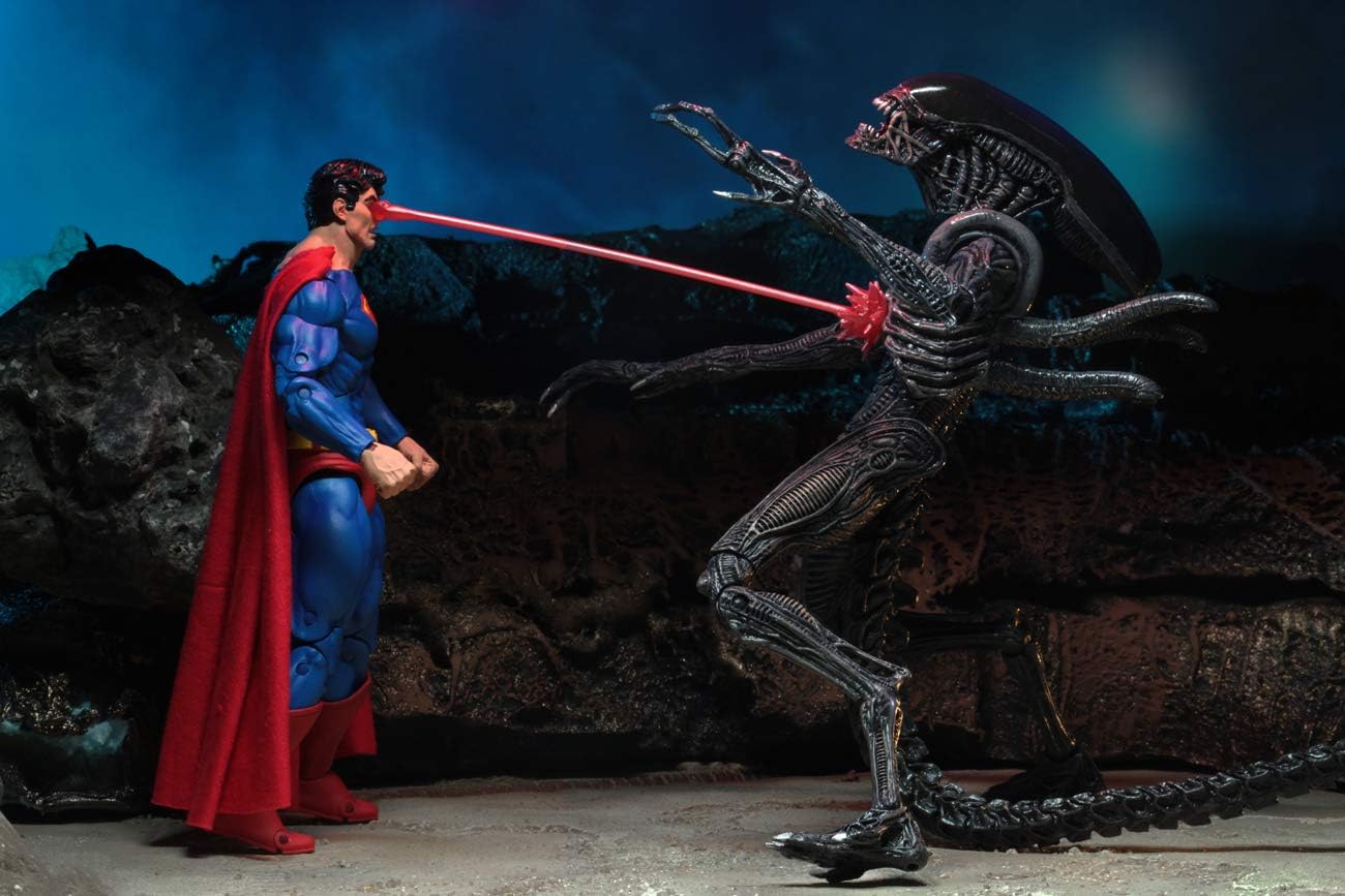 Dark Horse Superman and Alien 2 Pack Action Figure