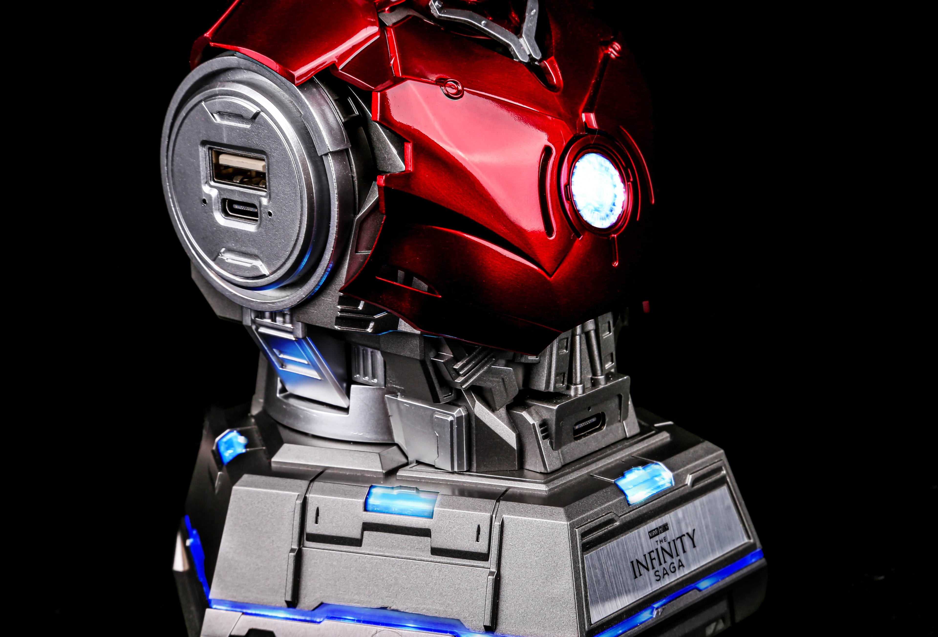 Iron Man MK3 Bust (Mecha Theme) 65W Charging Station Charger 5 Port Fast Charging Stand