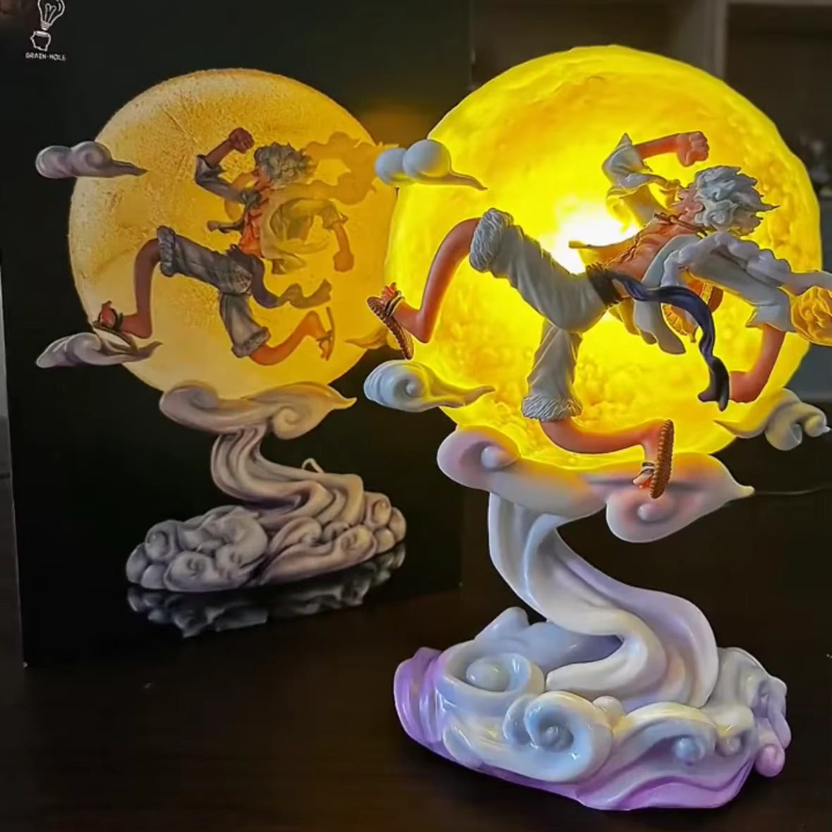 One Piece: Luffy Gear 5 Moon Lamp