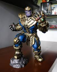 Thanos Infinity Gauntlet Diorama Statue 15cm Tall