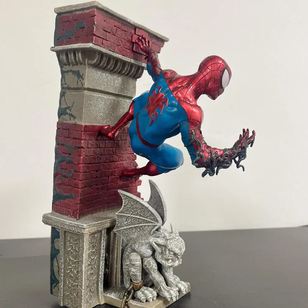 Spider-Man Metropolis Scaling The Walls Premium Action Figure 30cm