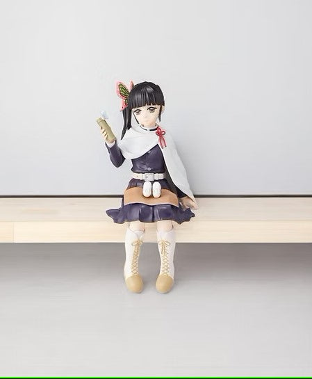 Demon Slayer : Kanae Kocho Sitting - Action Figure 14cm