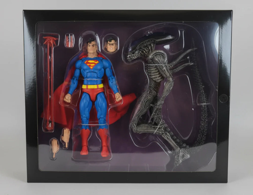 Dark Horse Superman and Alien 2 Pack Action Figure