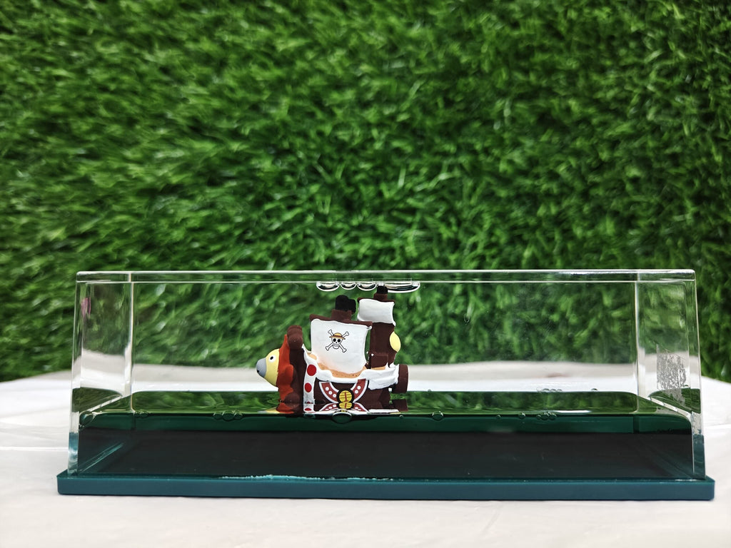 One Piece : Thousand Sunny Ship Liquid Display – 18x6cm