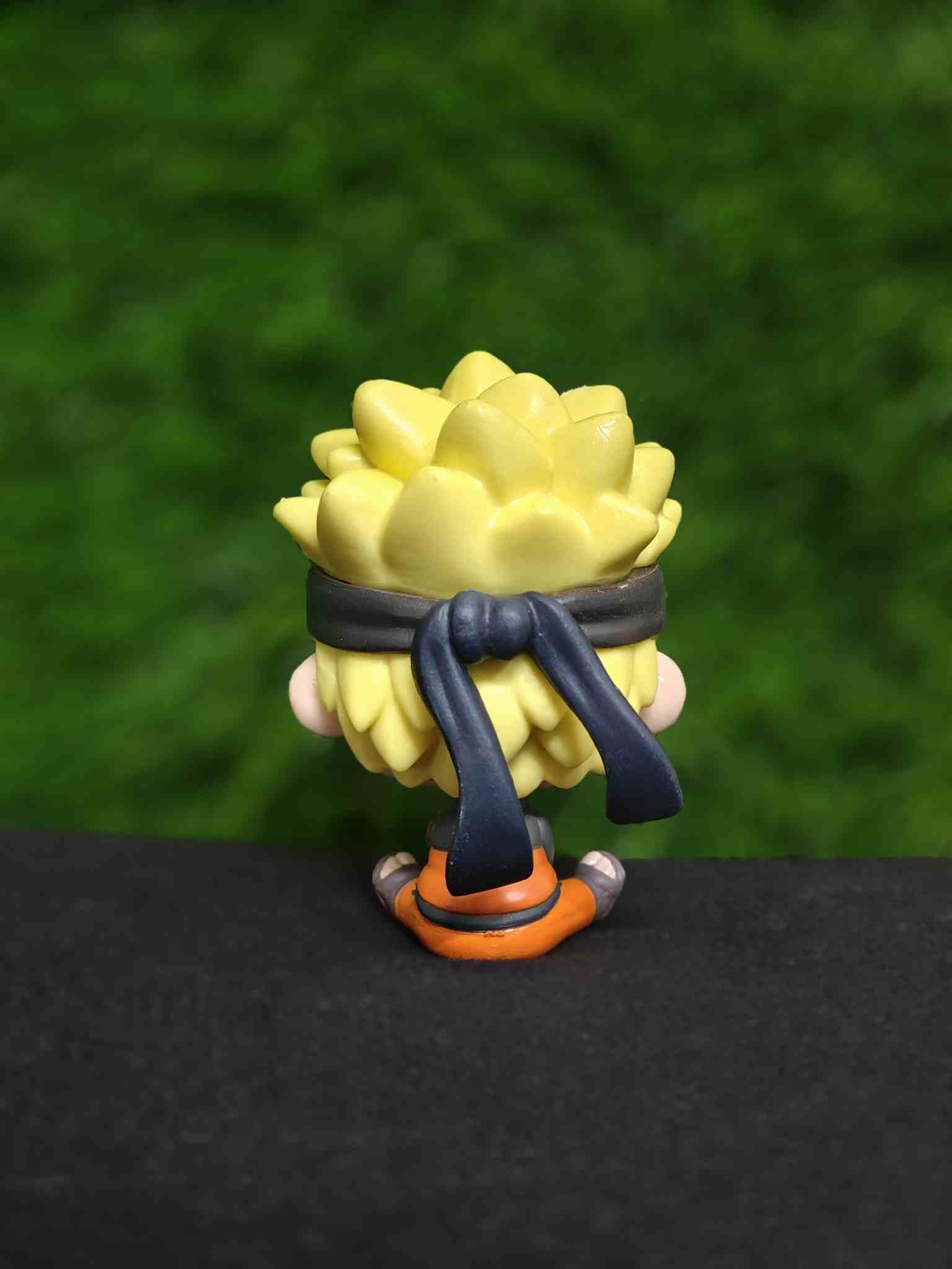 Naruto Series : Uzumaki Chibi Happy Action Figure
